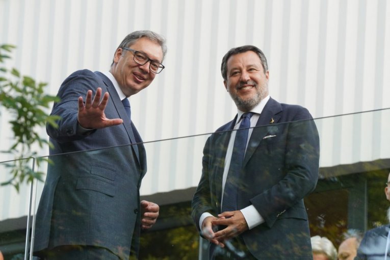 „DOBRO VEČE, GOST SAM NAŠEG PRIJATELJA, ALEKSANDRA VUČIĆA!“ Mateo Salvini se oglasio iz Beograda i poslao lepu poruku! (FOTO)
