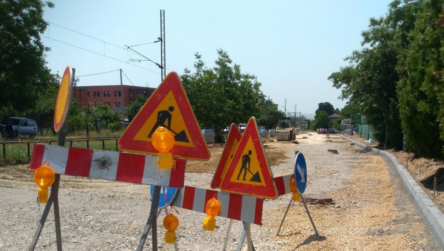 Radovi na putnoj infrastrukturi u Petrovaradinu
