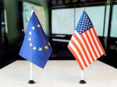 Trgovina EU i SAD u prošloj godini dostigla rekordnih 875 milijardi evra uprkos carinama