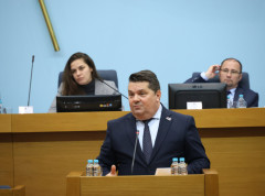 Bećirović spreman da radi svojih snova krši Ustav