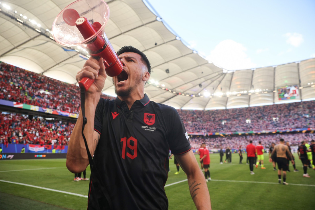Navijači Spartaka blokirali transfer Albanca