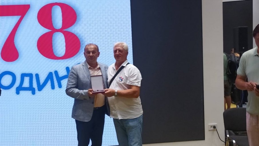 Priznanje Šahovskog saveza Srbije za doprinos razvoju šaha u Loznici
